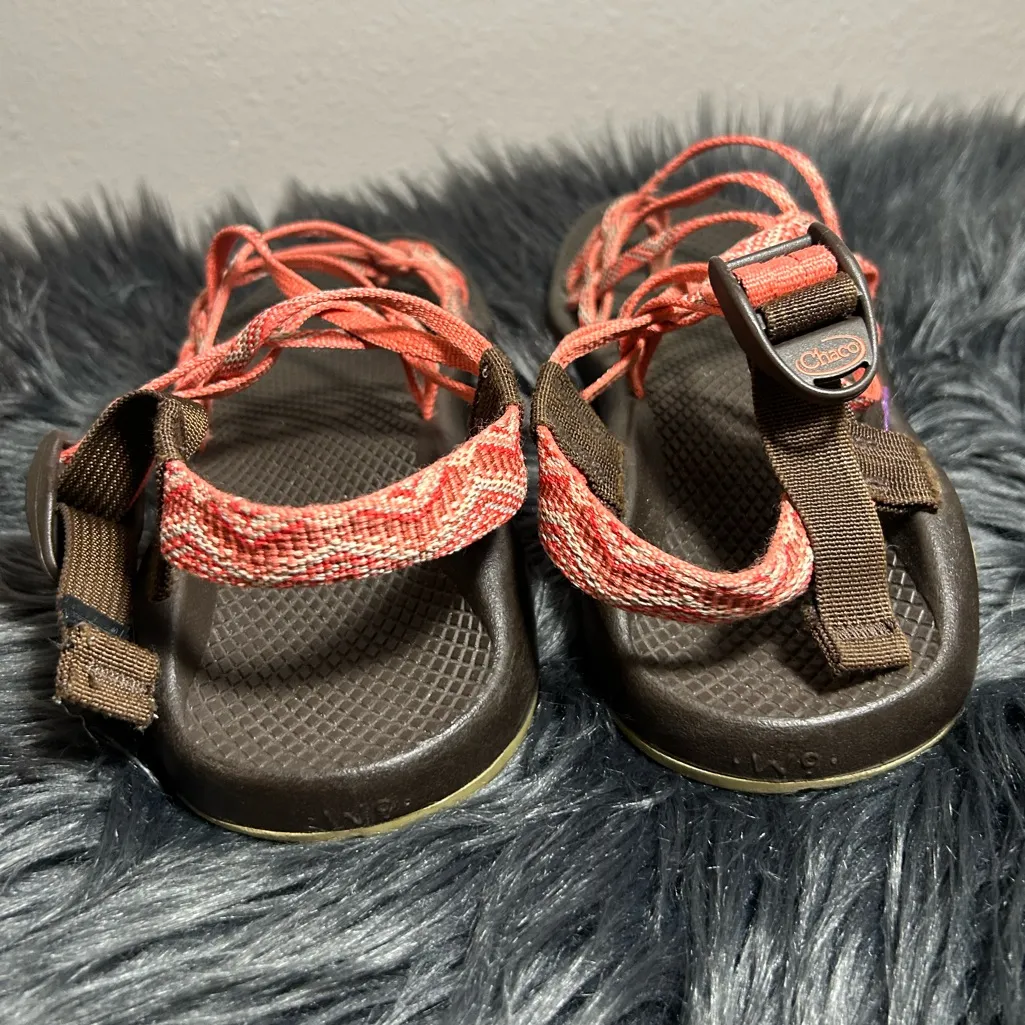 Chaco ZX/2 Vibram  Brown Base w/ Red/Woven Printed Straps Sandals Coral Sz 9 - Image 4