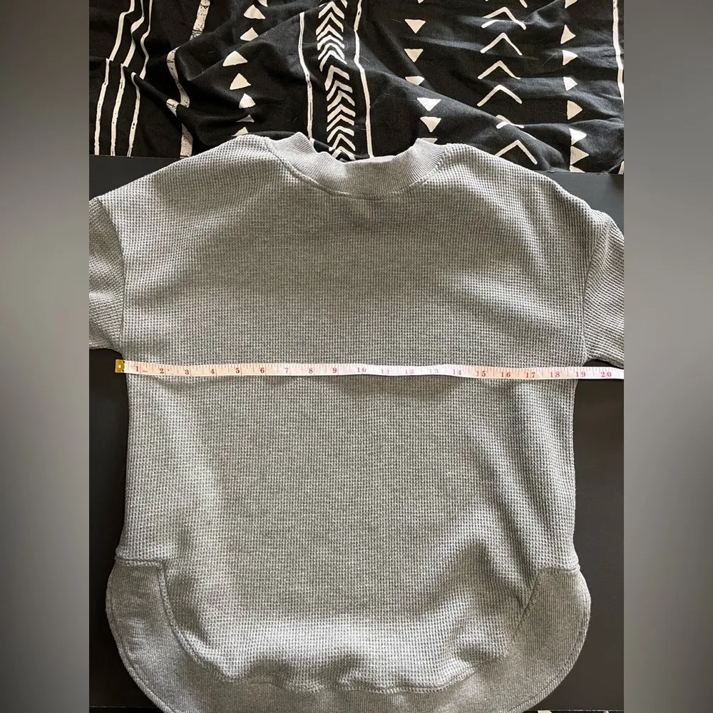 Basic Thermal Crewneck Sweatshirt Pullover Unisex Adult Size Small EUC Gray - Image 5