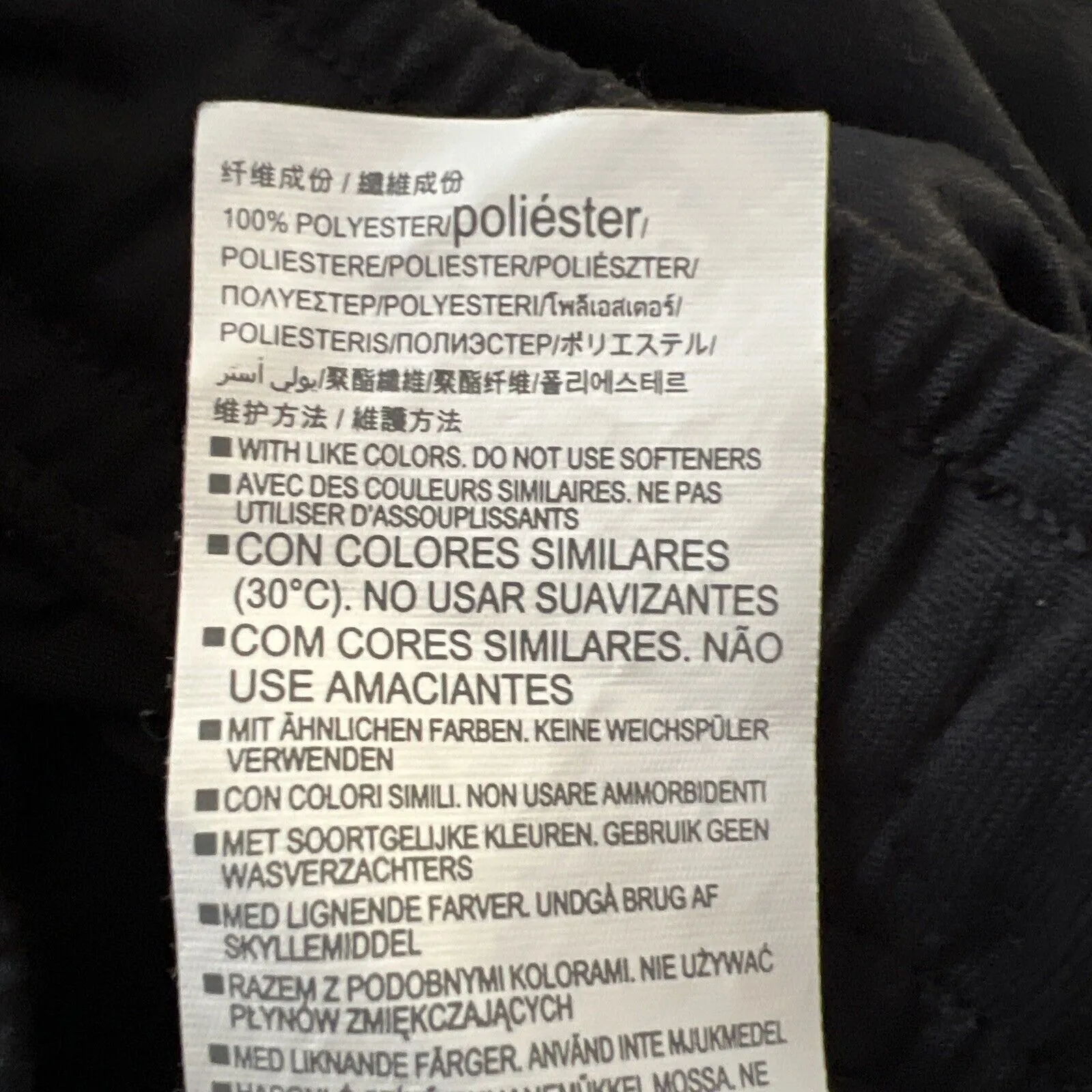 Under Armour Women XS Black Cropped Joggers Heat Gear Casual‎ Workout Athleisure - Image 6