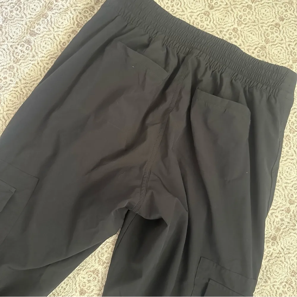 Athleta Chelsea Cargo Lined Pants In Black - Image 6