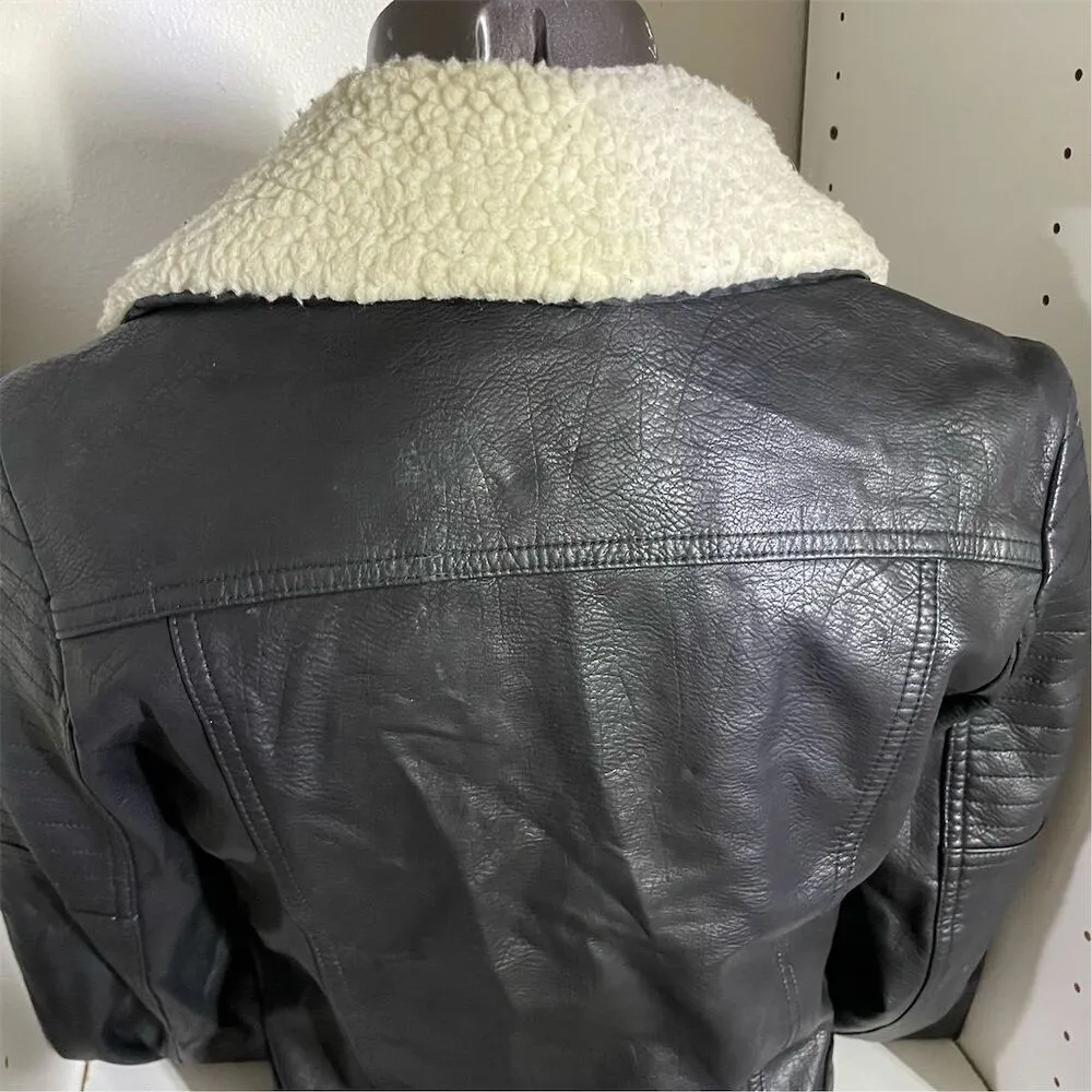 Women's Black Faux Leather Jacket M Quilted Sleeves Sherpa Collar Size M - Image 5
