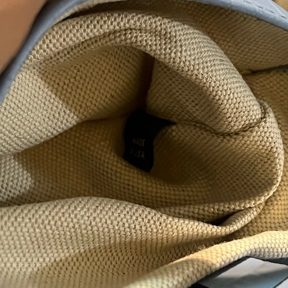 SALE🌻HAYWARD made in New York pyramid tote in blue embossed crocco ✨ - Image 6