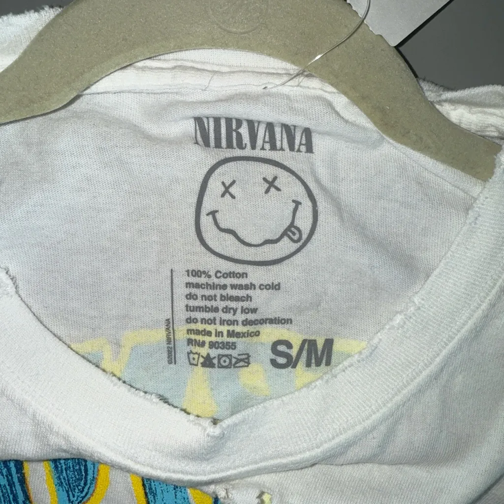 NWT NIRVANA Graphic Tee - Urban Outfitters - Image 5