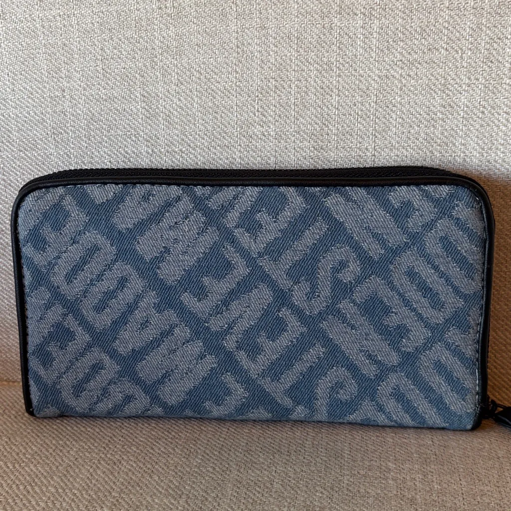 Steve Madden Large Denim Monogram Full Zip Wallet - Image 4