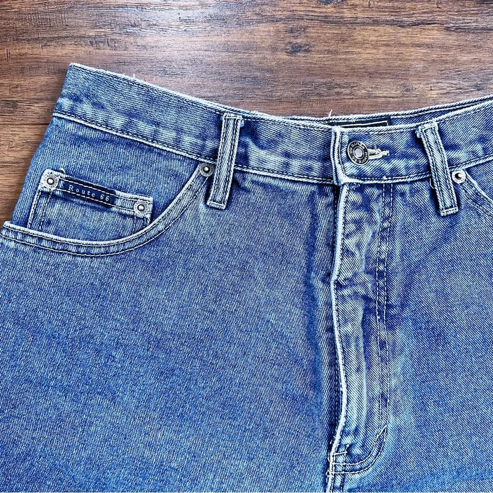 Route 66 • vintage 90s denim shorts cuffed high rise mom jean relaxed fit rigid - Image 3