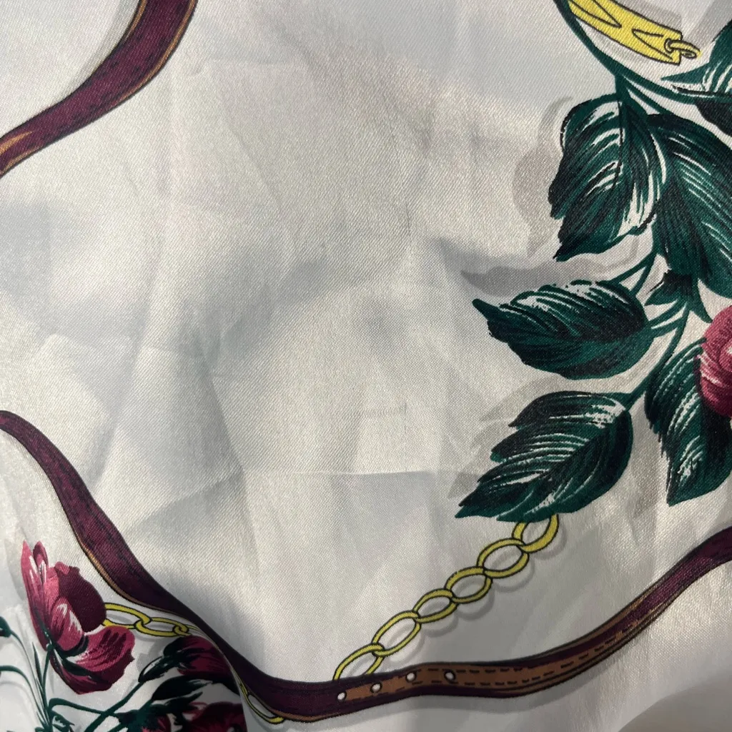 Vintage fantasies by Morgan Taylor equestrian white satin robe size P - Image 5