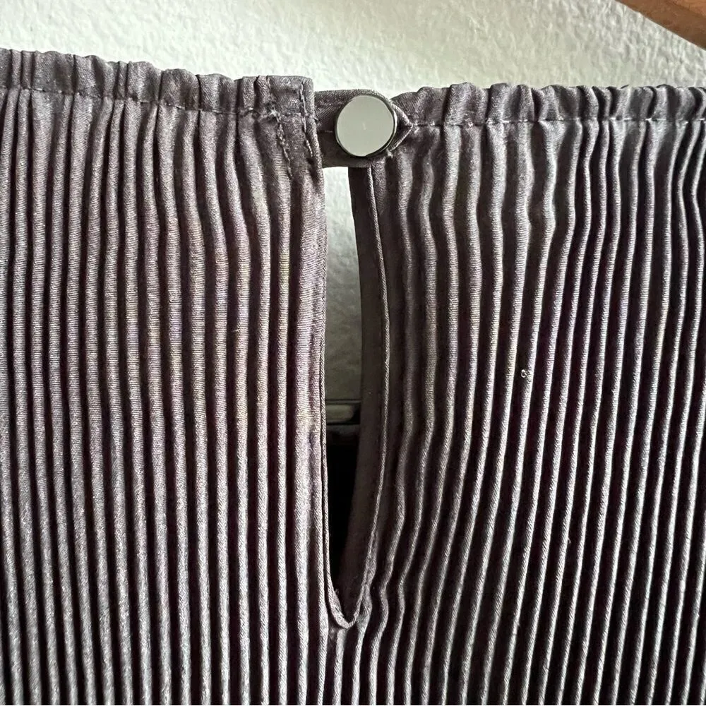 The Reset R Label Plisse Top Black NWT Small Short Sleeve Satin Pleated Shirt - Image 9