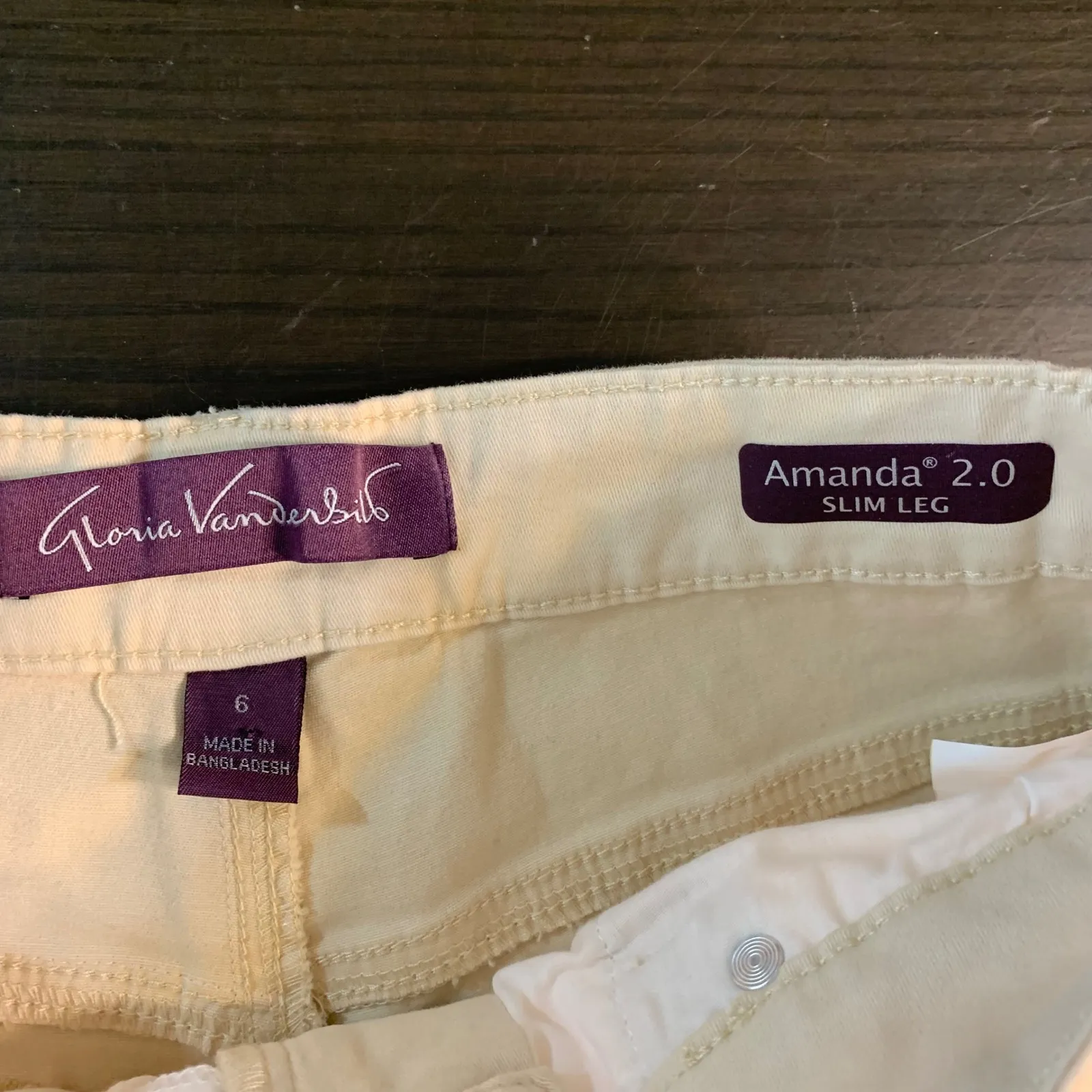 Gloria Vanderbilt Amanda 2.0 Slim Leg Pants Women's Size 6 Cream Casual - Image 3