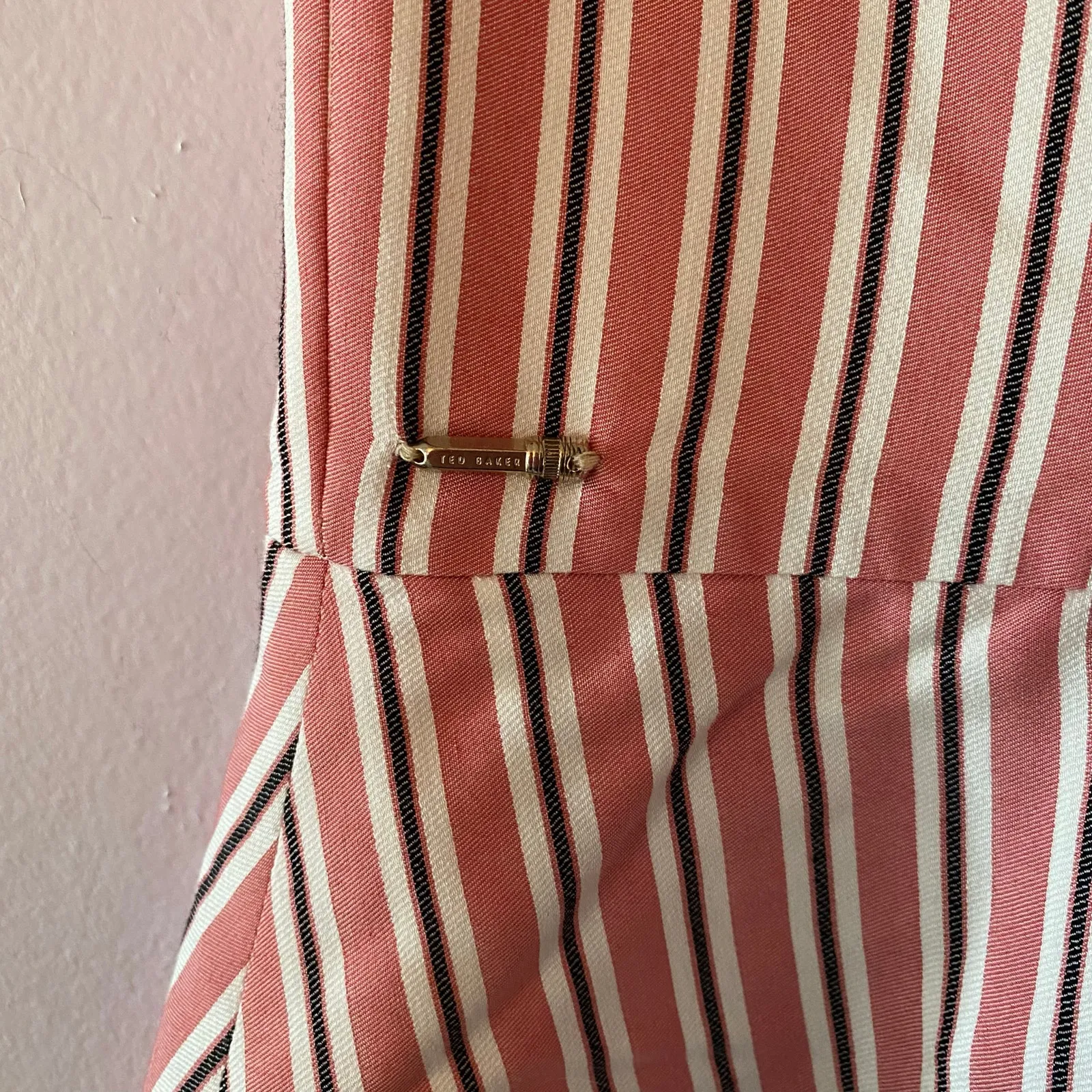 Ted Baker London Coryn Pink White Pinstripe Fit and Flare Skirt size 3 / Medium - Image 6
