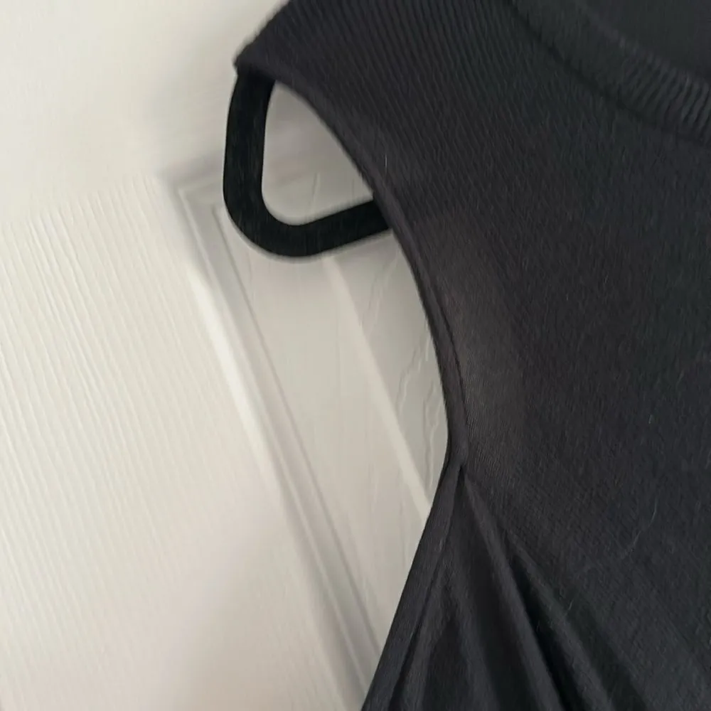 Jolie Women’s Black Ribbed Cold Shoulder Long Sleeve Shirt Size L - Image 2