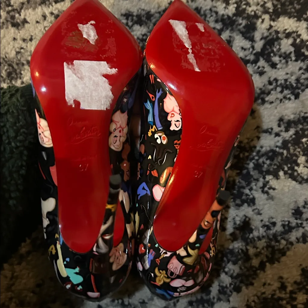 CHRISTIAN LOUBOUTIN Hot Chick Graphic Fashion Red Sole Pumps size 37 - Image 4