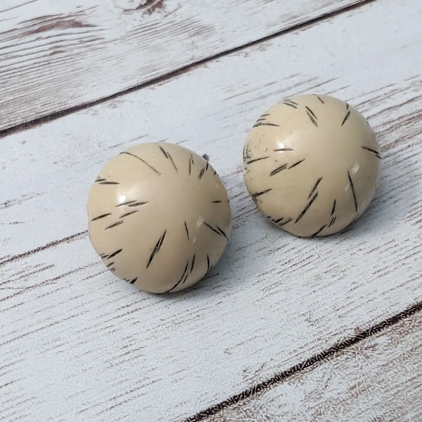 Vintage Clip On Earrings Beige Domed With Design 7/8" - Image 4