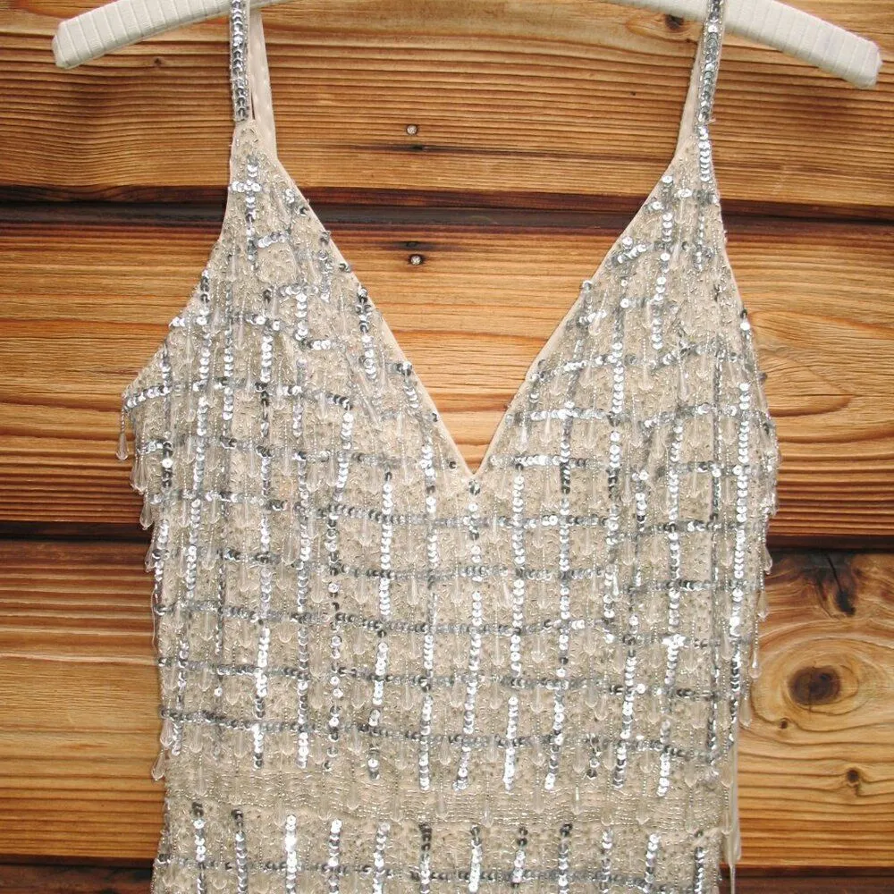 Mac Duggal 5394 Womens Chandelier GEOMETRIC EMBELLISHED V-NECK GOWN  Dress - Image 9