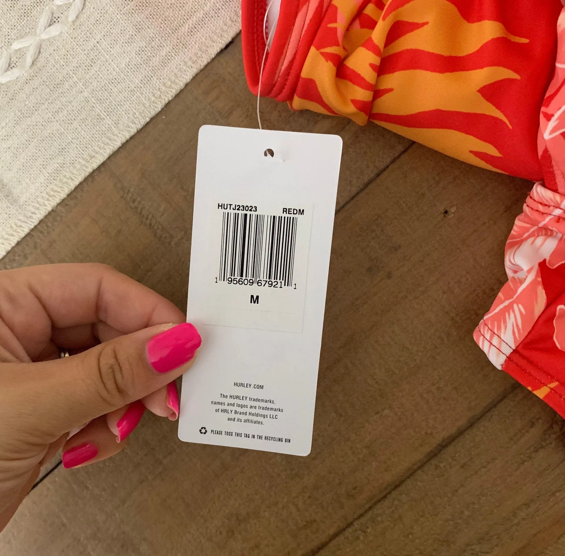 NWT  Cut Out Front Tropical One Piece Swimsuit  Size Medium Beach Vacation - Image 5