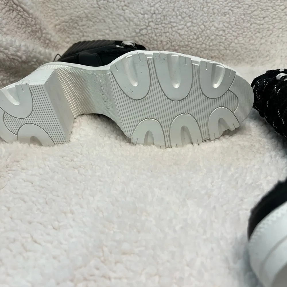 Brex leather & faux shearling block heel lace up bootie size 7 NIB combat - Image 7