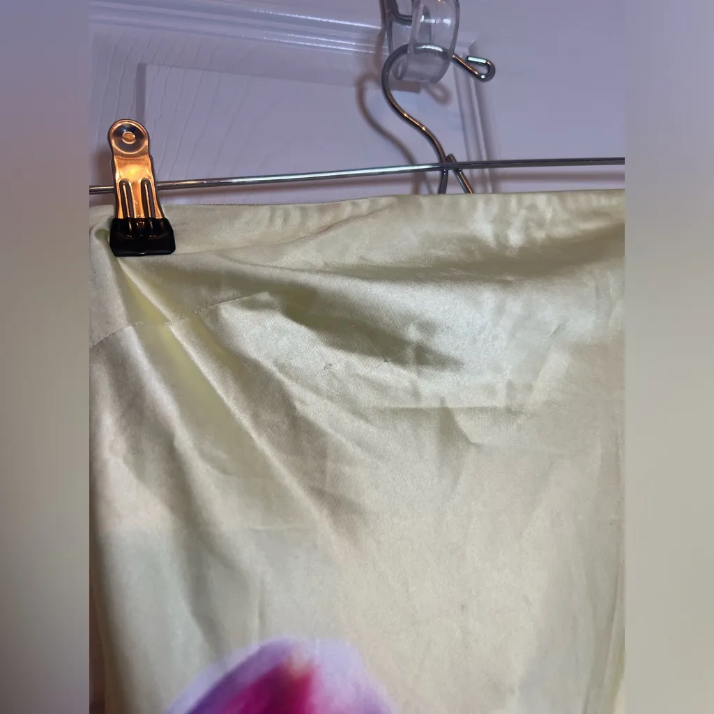 Runaway The Label Celeste Maxi Dress in Orchid Yellow - Image 7