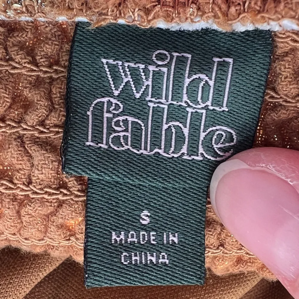 Wild Fable cropped ribbed long sleeve top - Image 3