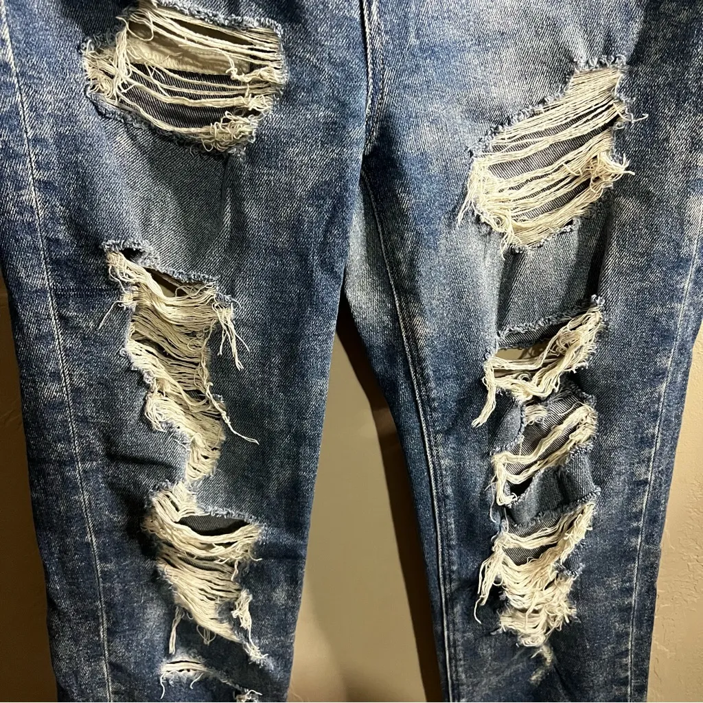 Stretch Hi Rise Ripped Distressed Mom Jeans - Image 5