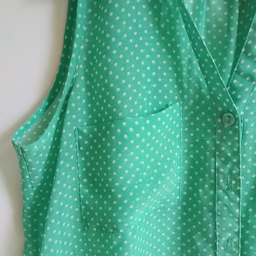 Wet Seal S Green Sleeveless Polka Dot Top - Image 2