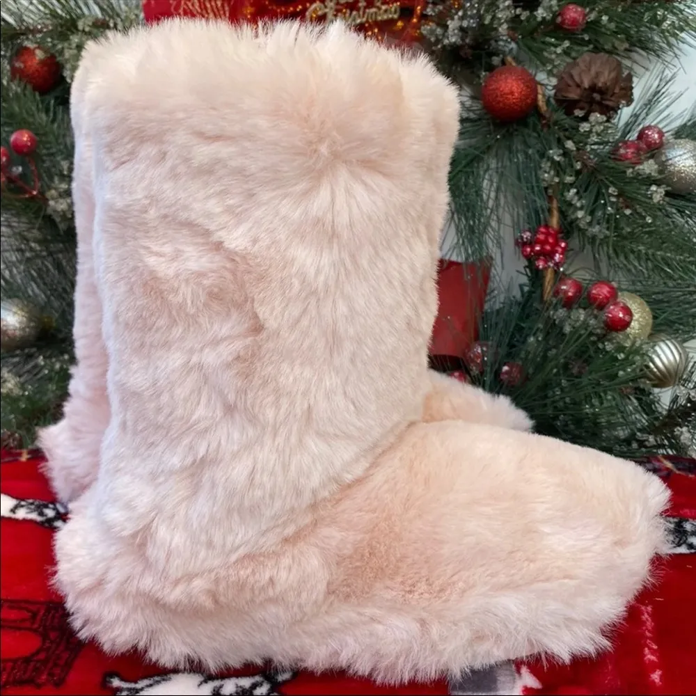 Women's LC Allover Faux Fur Boot Slipper - Image 2
