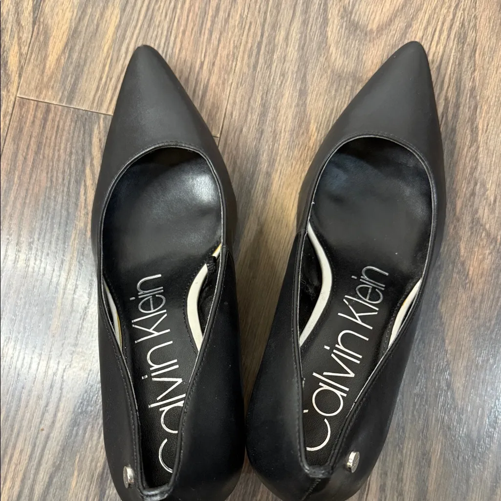 Calvin Klein Black and Silver Women's Pumps - Image 3
