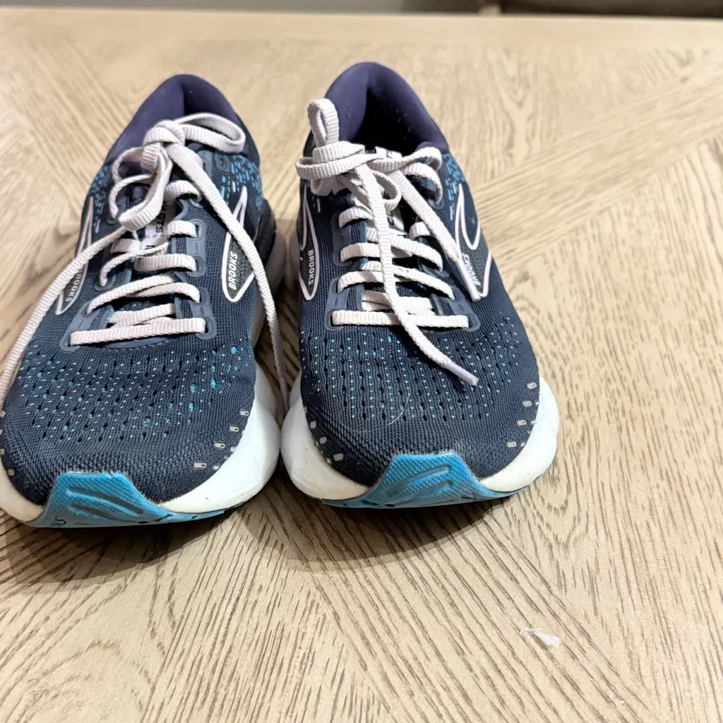 Brooks Women's Glycerin GTS Athletic Shoes - Navy and White size 7 - Image 7