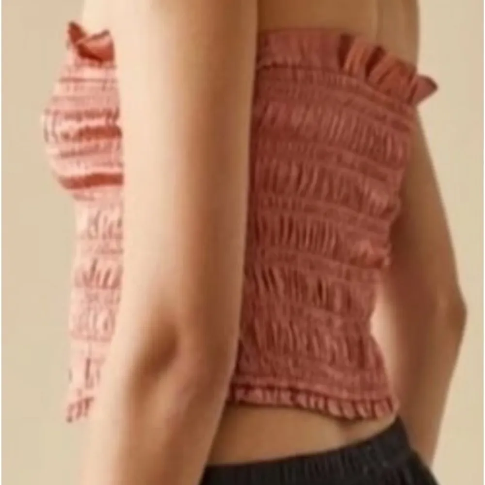 FREE PEOPLE INTIMATELY BE RIGHT BACK TUBE CROP TOP. Size Small - Image 2