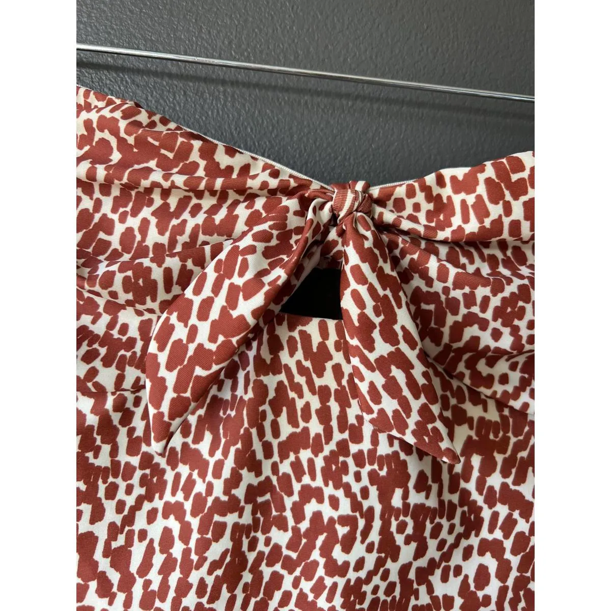 Old Navy Women's Animal Print One -Piece Bandeau Swimsuit - Size L, Animal Print - Image 6