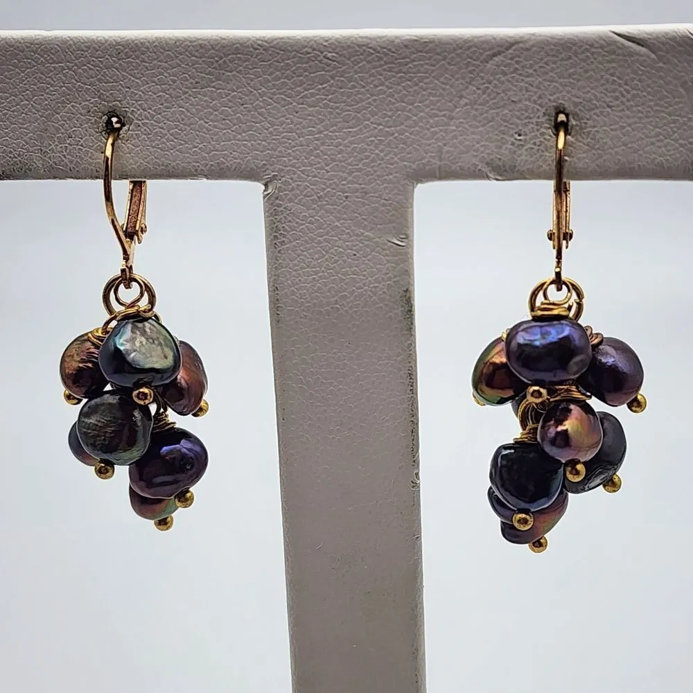 Gold Tone Genuine Peacock Pearl Dangling Cluster Earrings Purple - Image 4