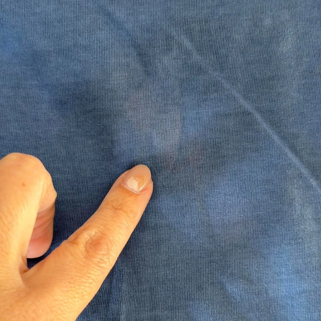 Madewell Essential Slim Tee in Lightweight Cotton in Delphinium Blue, Size Small - Image 11