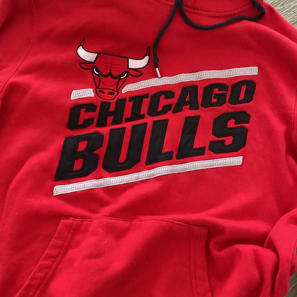 Furst of a Kind Chicago Bulls hoodie sweatshirt red glitter stars red medium - Image 2