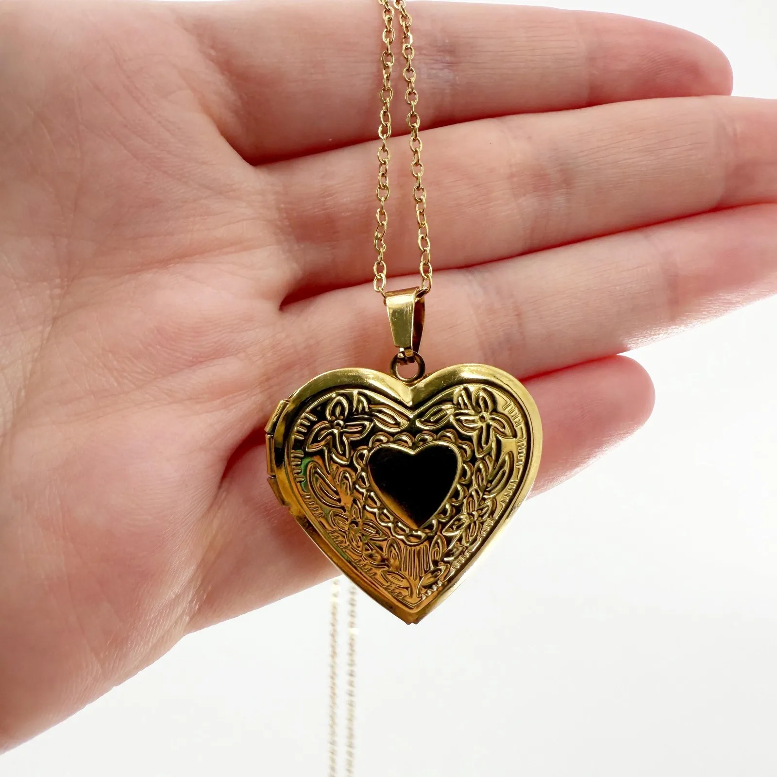 Heart Locket Necklace, Big Heart Locket, Vintage Locket Necklace Stainless Steel Gold - Image 5