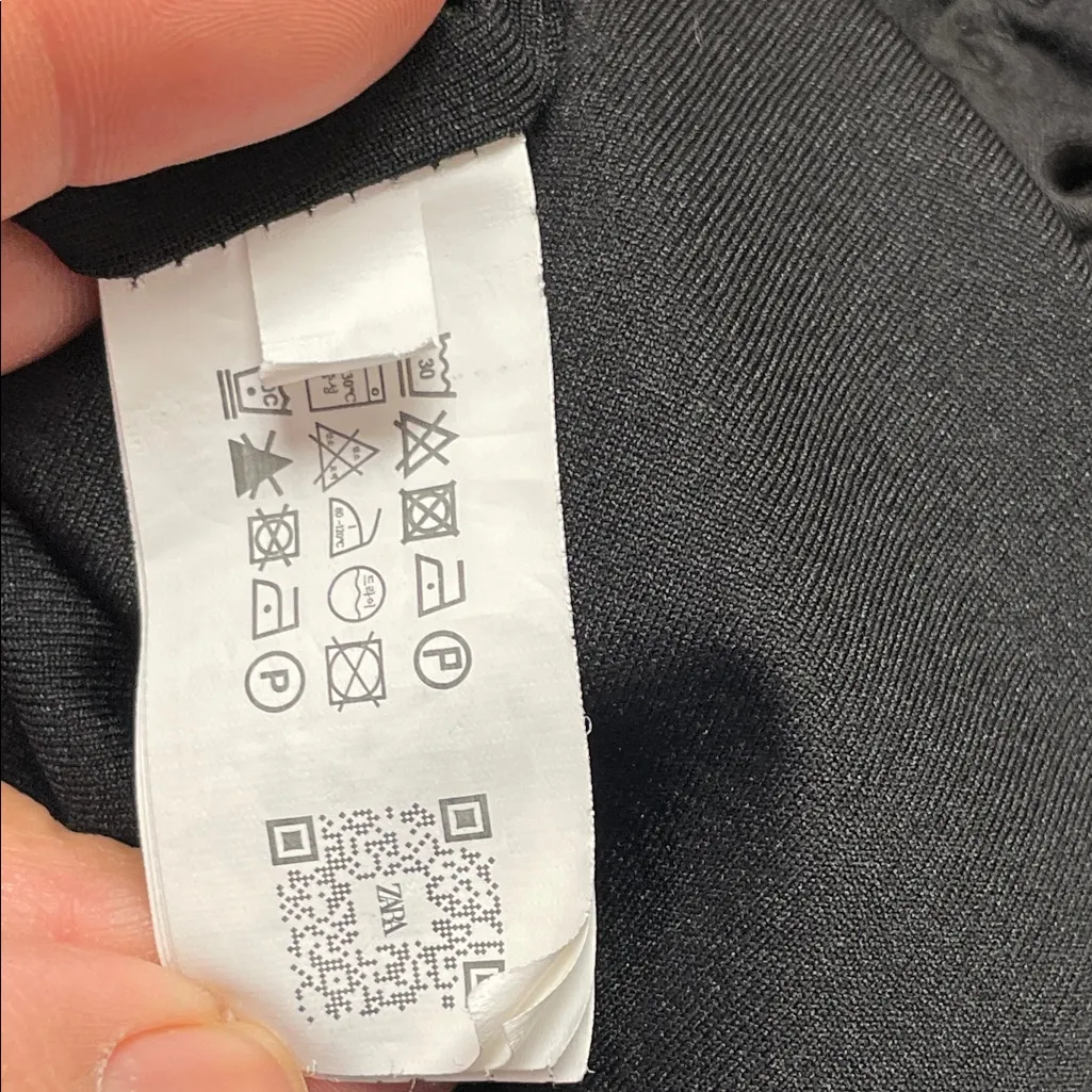 Zara Elegant Black Spaghetti Strap Dress. - Image 11