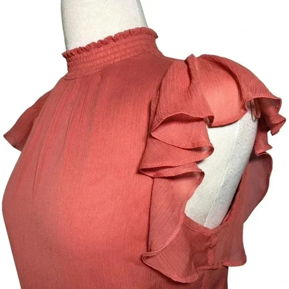 EXPRESS  Chiffon Flutter Sleeve Smocked Waistline - Image 4