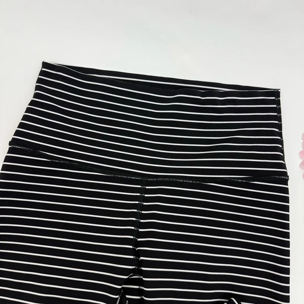 Lululemon Wunder Under High-Rise Tight 25" *Luxtreme Parallel Stripe Black White - Image 7