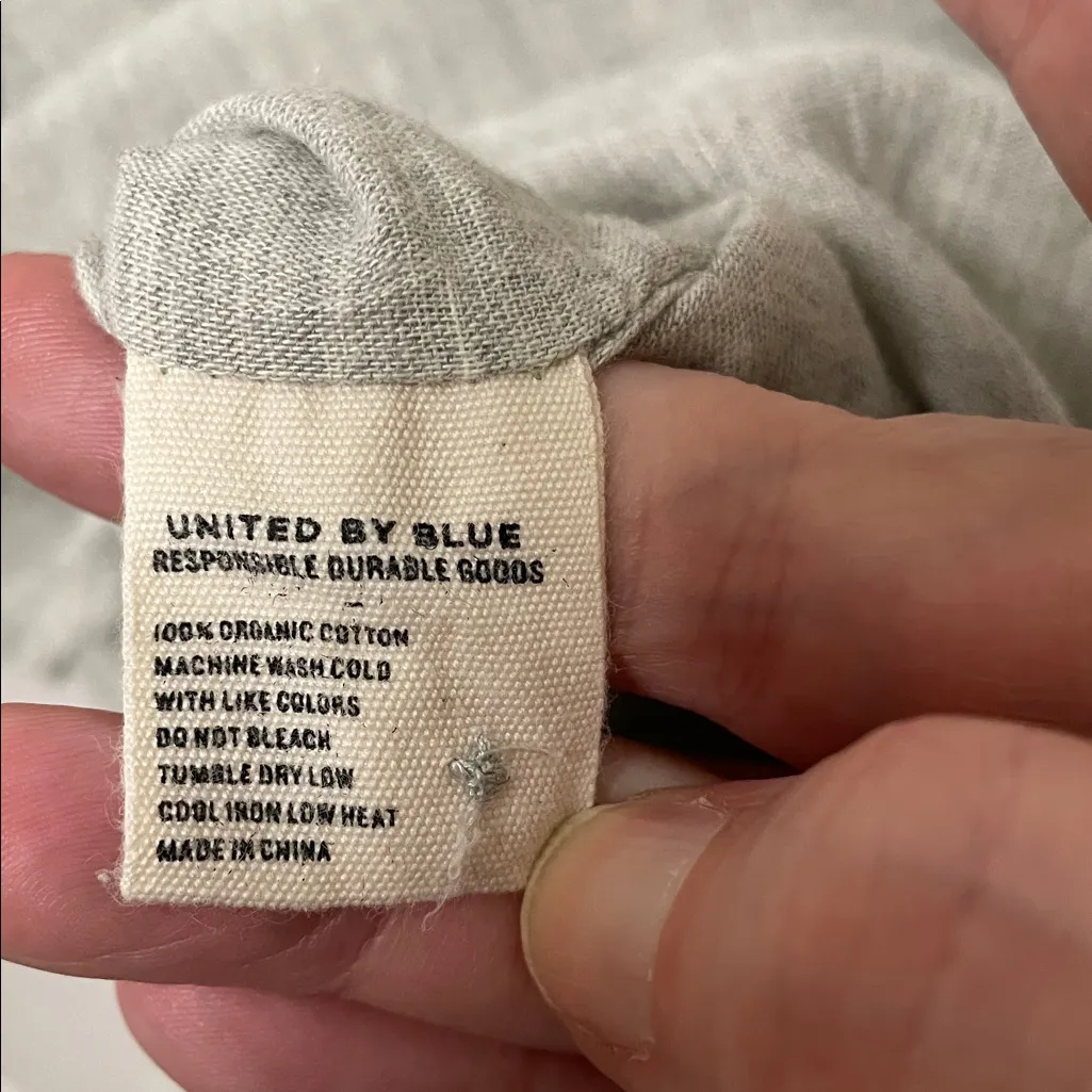 United By Blue Organic Cotton Top Large - Image 4