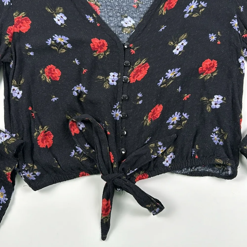 American Eagle Flowy 3/4 Sleeve Crop top Floral Size XS - Image 3