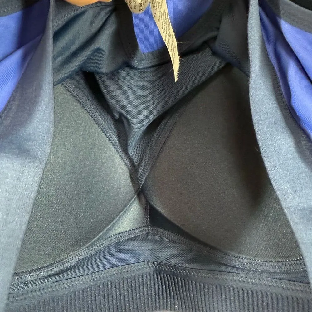 Crane Sport Bra Padded Wireless Size Large 38B/C Blue - Image 6