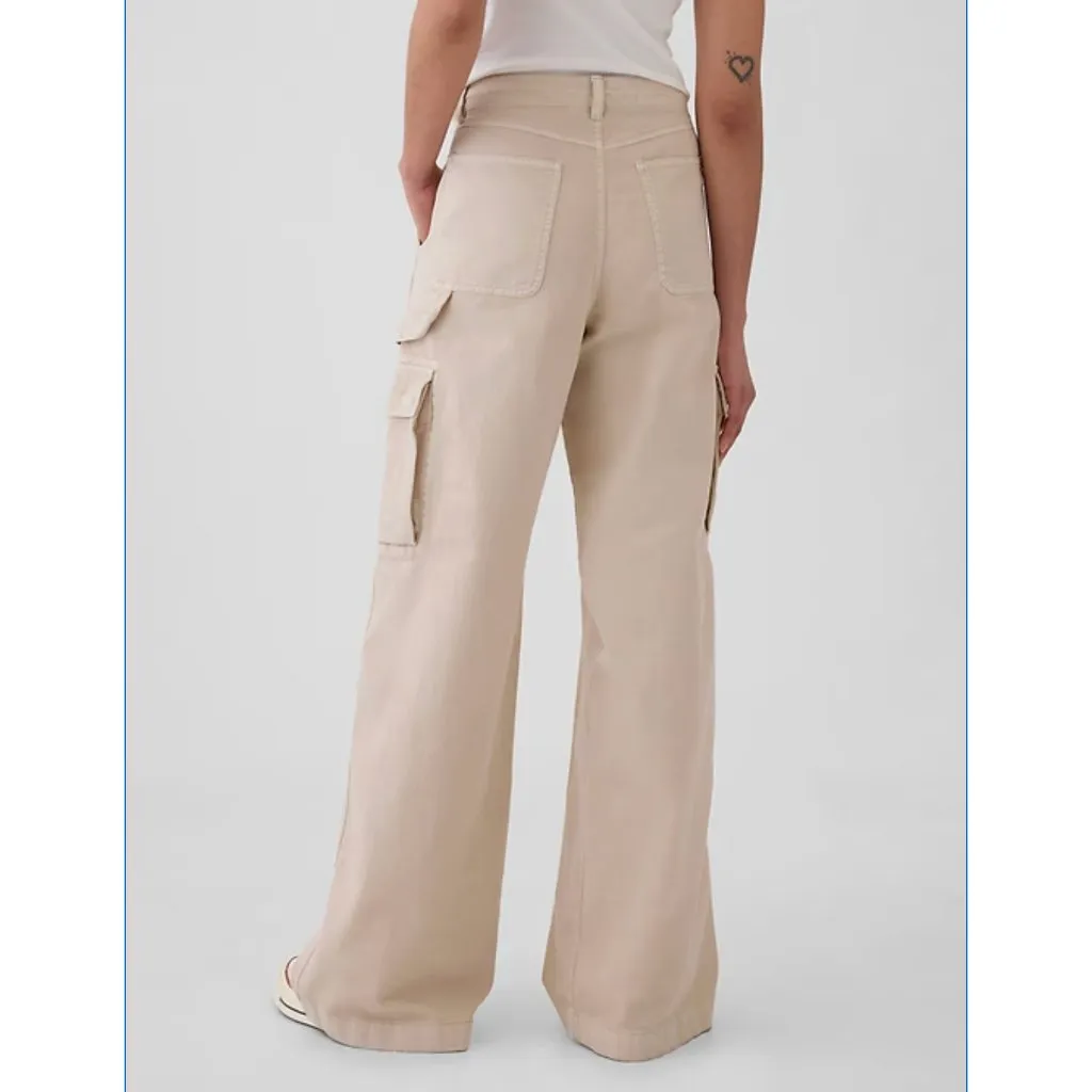 NWT GAP Mid Rise Cargo Baggy Khakis Pant Pockets SZ-8 Color Bedrock Beige - Image 4