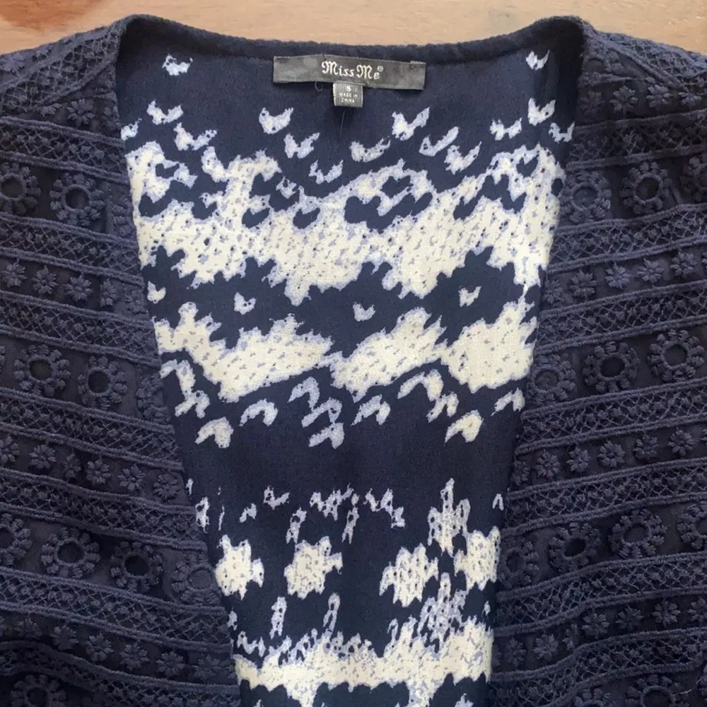 Miss Me Top Womens Small Navy Vest Fringe Lined Sleeveless Shirt size small - Image 2