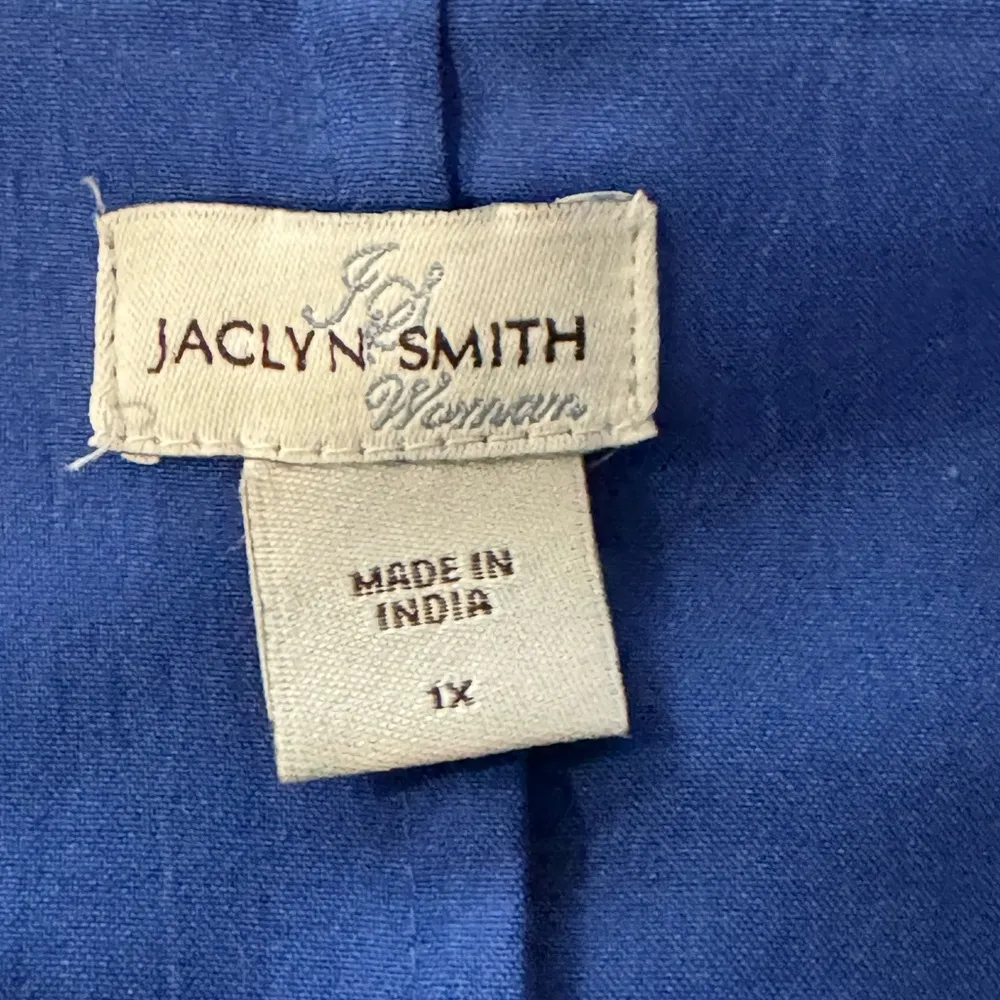 Jaclyn Smith Womens Long sleeve blouse w/ beaded/jewel neckline, size 1X. - Image 6