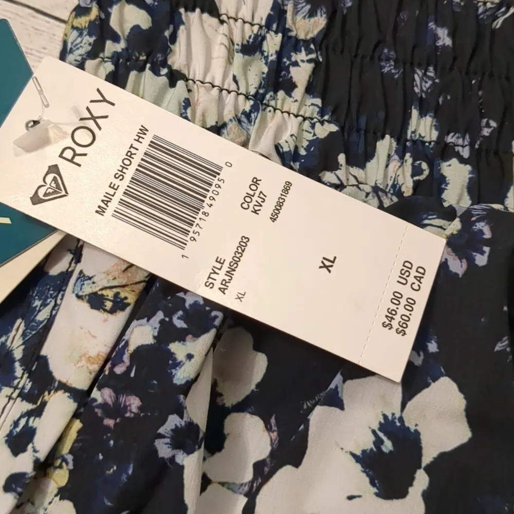 ROXY Active Maile Womens Boardshorts size XL - Image 6