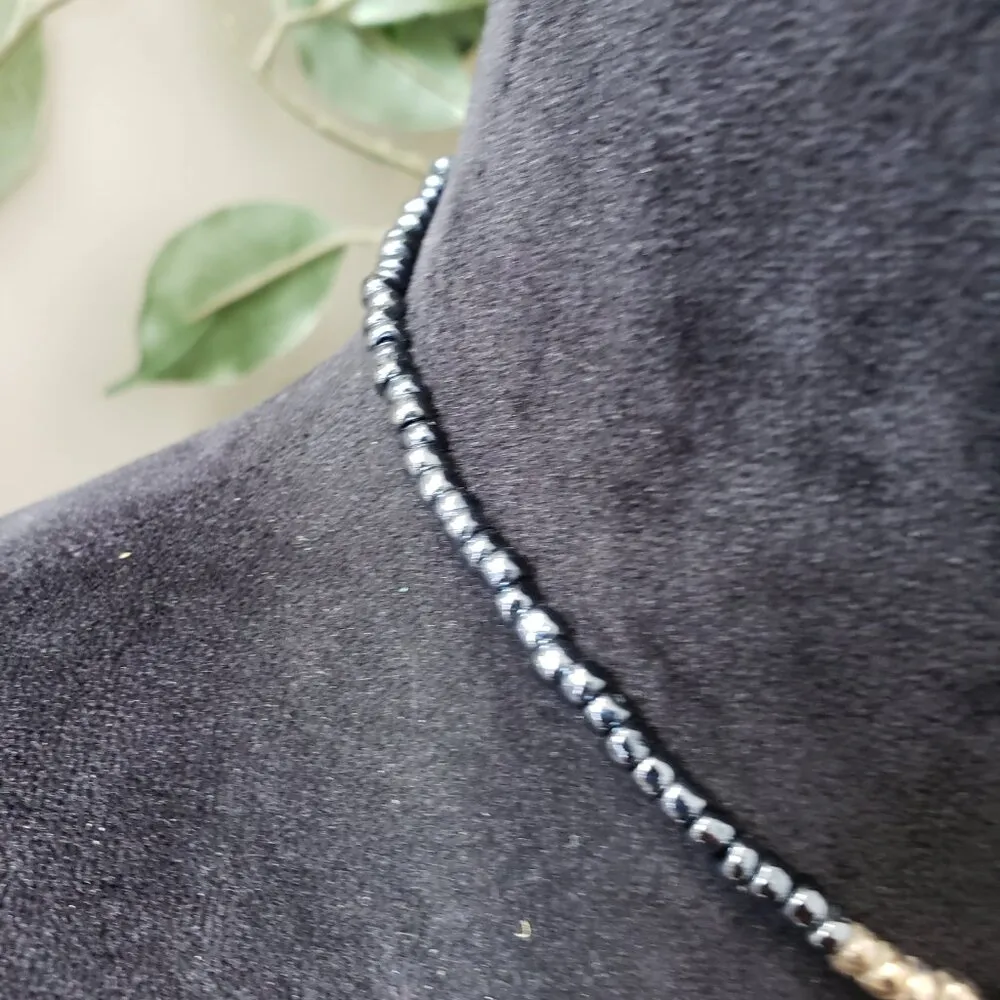 Women's Fashion Black Silver Bead Movable Fish Collar Necklace with Barrel Clasp - Image 6