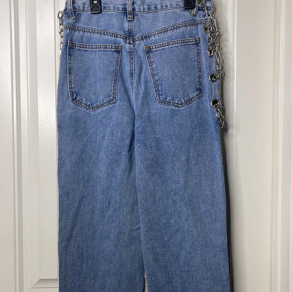 SHEIN Chainlink Jeans 👖 Size 27 - Image 4