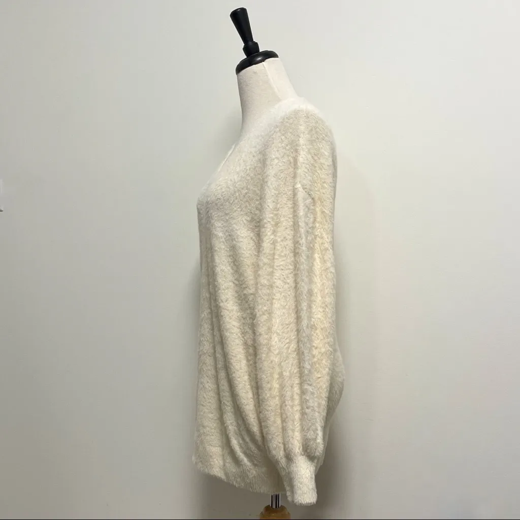 Kori Cream Ivory V Neck Fuzzy Bishop Sleeves Sweater 1X 2X Soft NWT *Defect* - Image 4