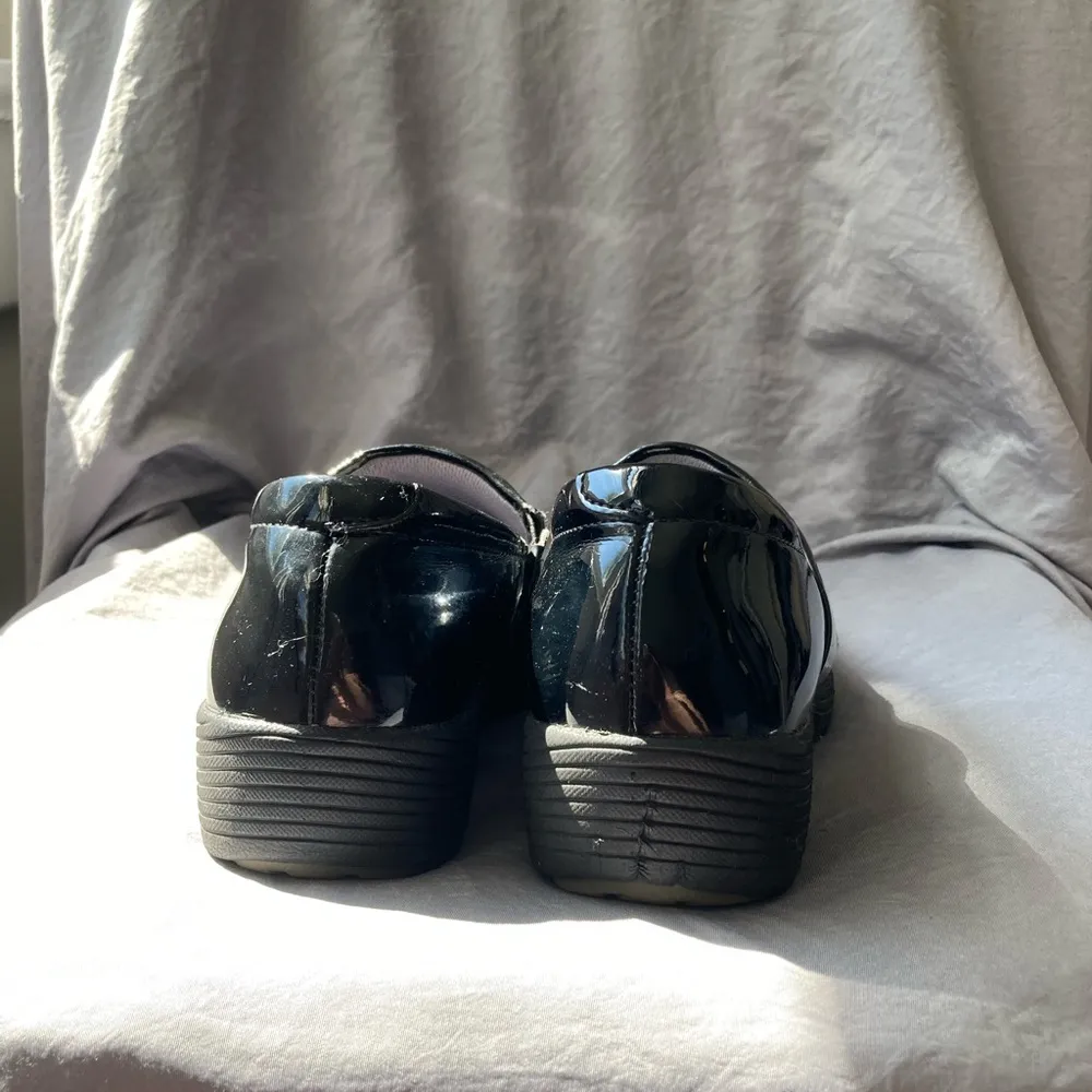 Work Wonders by Dansko Clogs - Image 4