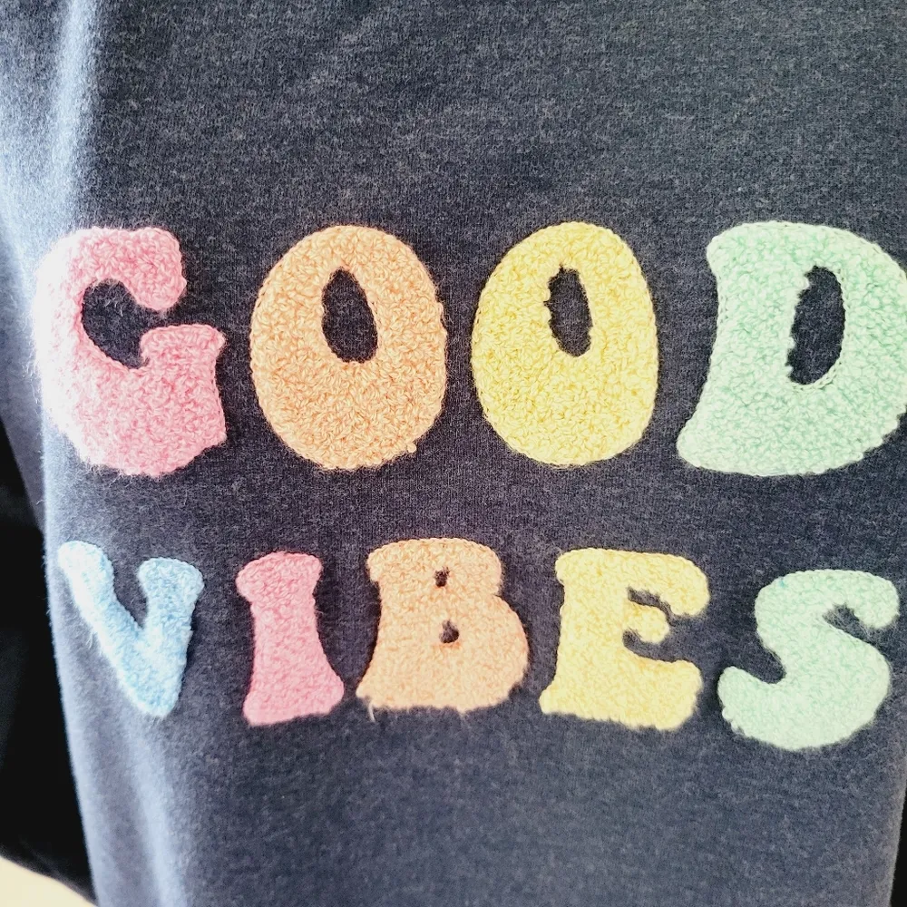 Wildfox  Statement Sweatshirt Size Medium - Image 3