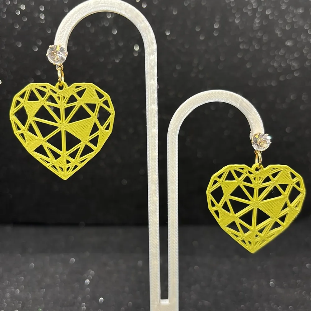 Handmade Hearty Gaze Earrings - Image 3