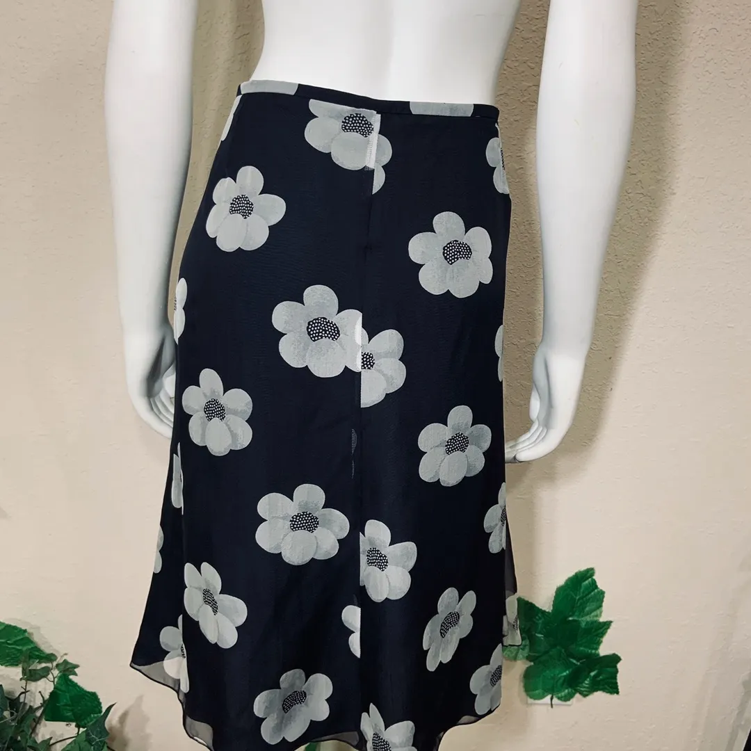 Armani Collezioni New Floral Silk Skirt - Image 7