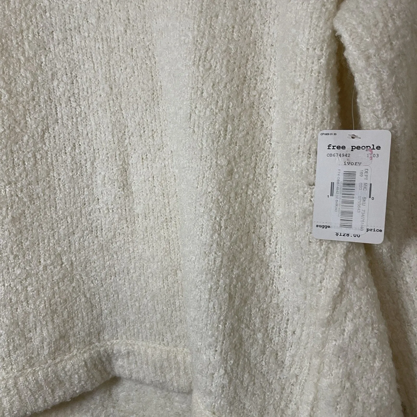 NEW! Free People Lofty V-Neck Ivory cream Pullover Sweater oversized Medium $128 - Image 4